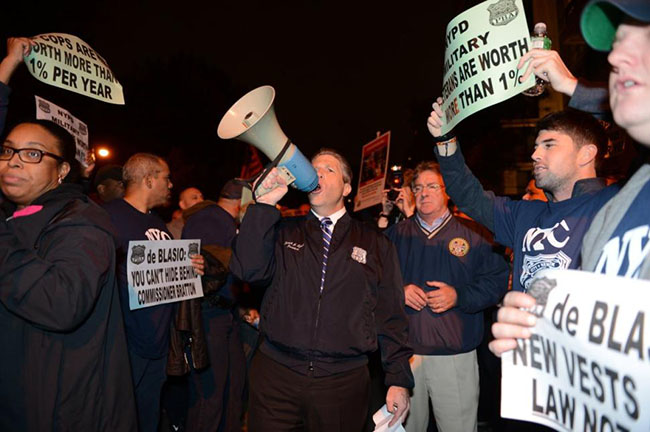 NYC PBA - PBA President Pat Lynch rallies hundreds of NYPD officers ...